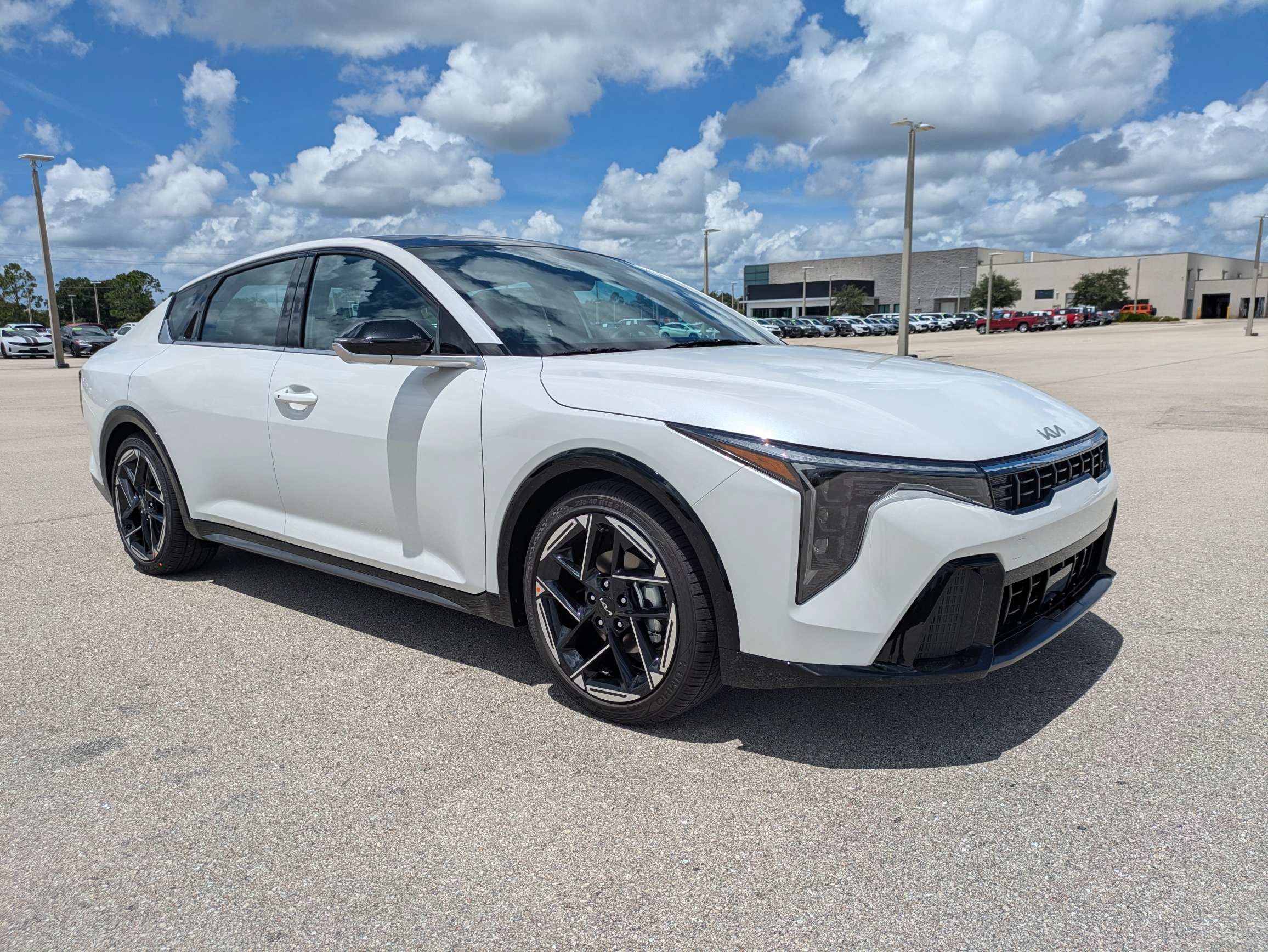 New 2026 Kia K4 EX w/ GT-Line Premium Package FWD image 2