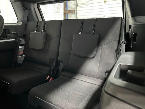 Used 2025 Toyota 4Runner SR5 AWD/4WD image 46