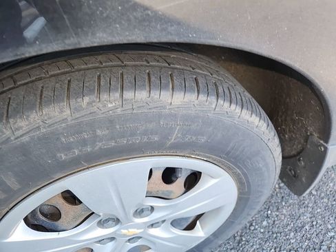 Used 2016 Chevrolet Cruze LS image 3