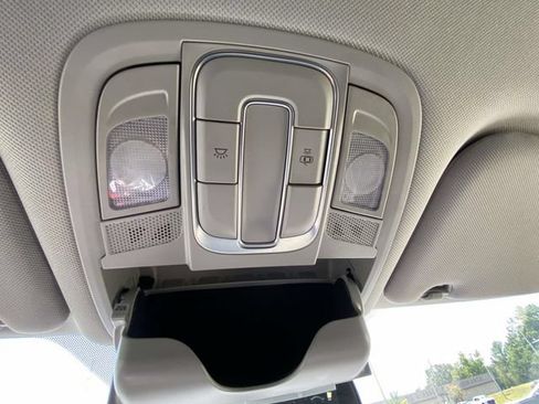 Used 2019 Hyundai Santa Fe SE FWD image 20