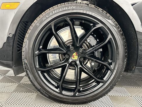 Used 2023 Porsche Macan GTS w/ Premium Package Plus AWD/4WD image 35