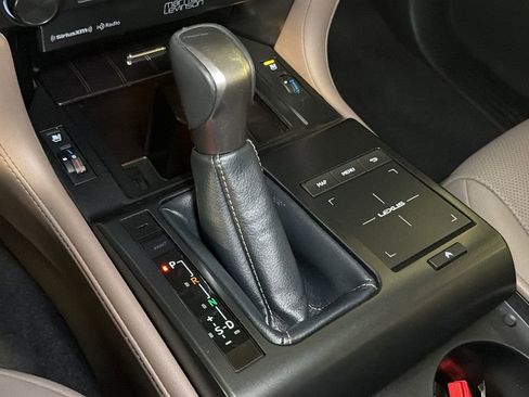 Certified 2023 Lexus GX 460 Premium AWD/4WD image 32