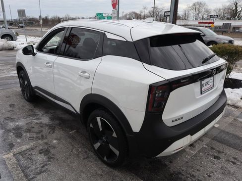 Certified 2025 Nissan Kicks SR image 7