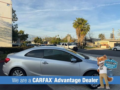 Used 2015 Kia Forte Koup EX image 2
