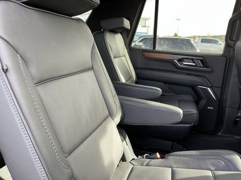 Used 2025 GMC Yukon Denali image 21