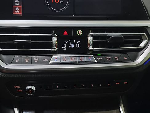 Used 2020 BMW 330i Sedan w/ M Sport Package RWD image 25