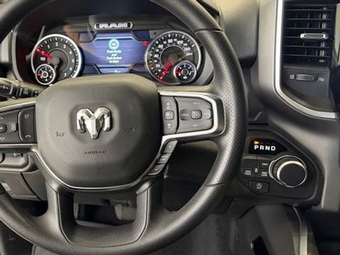 New 2026 RAM 1500 Express AWD/4WD image 12