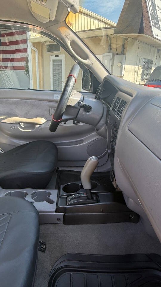 Used 2003 Toyota Tacoma PreRunner RWD image 44