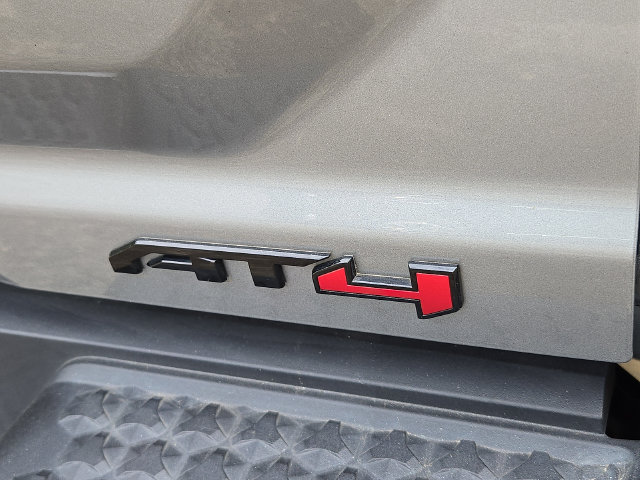 Used 2024 GMC Canyon AT4 w/ Canyon Safety Plus Package AWD/4WD image 32
