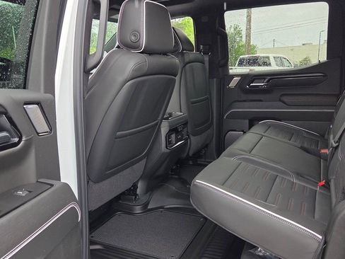 New 2026 GMC Sierra 1500 AT4X AWD/4WD image 5