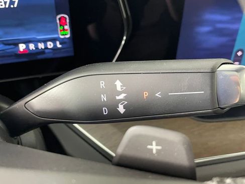 New 2026 Chevrolet Tahoe High Country AWD/4WD image 9