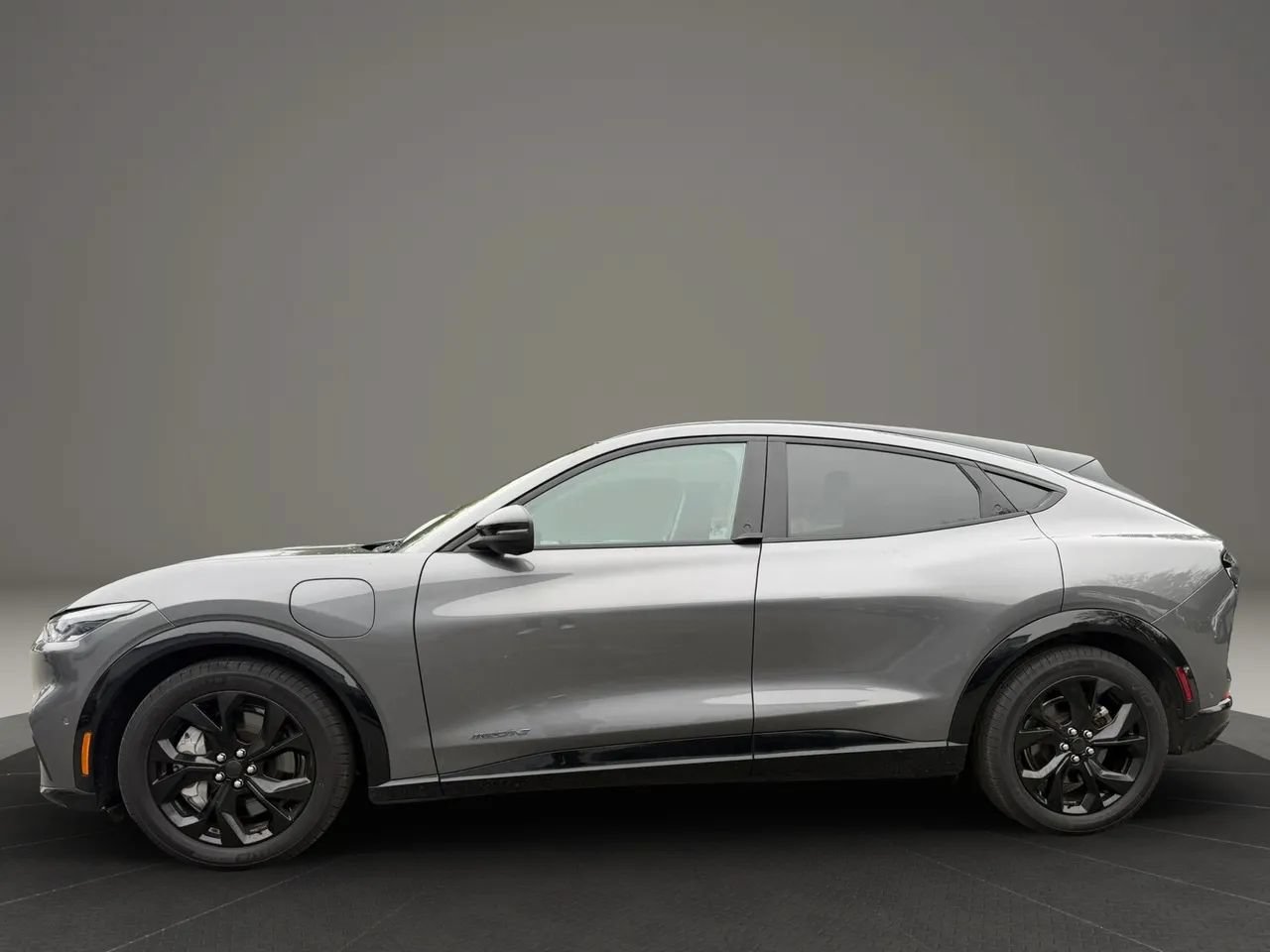 Used 2023 Ford Mustang Mach-E Premium RWD image 7