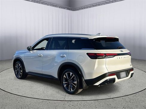 Certified 2025 INFINITI QX60 Luxe image 7