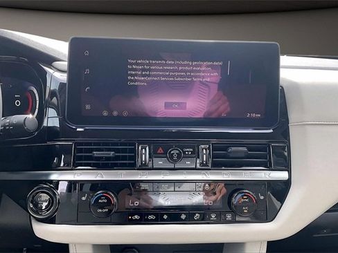 New 2026 Nissan Pathfinder SL image 6