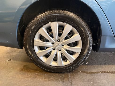 Used 2012 Toyota Corolla LE FWD image 27