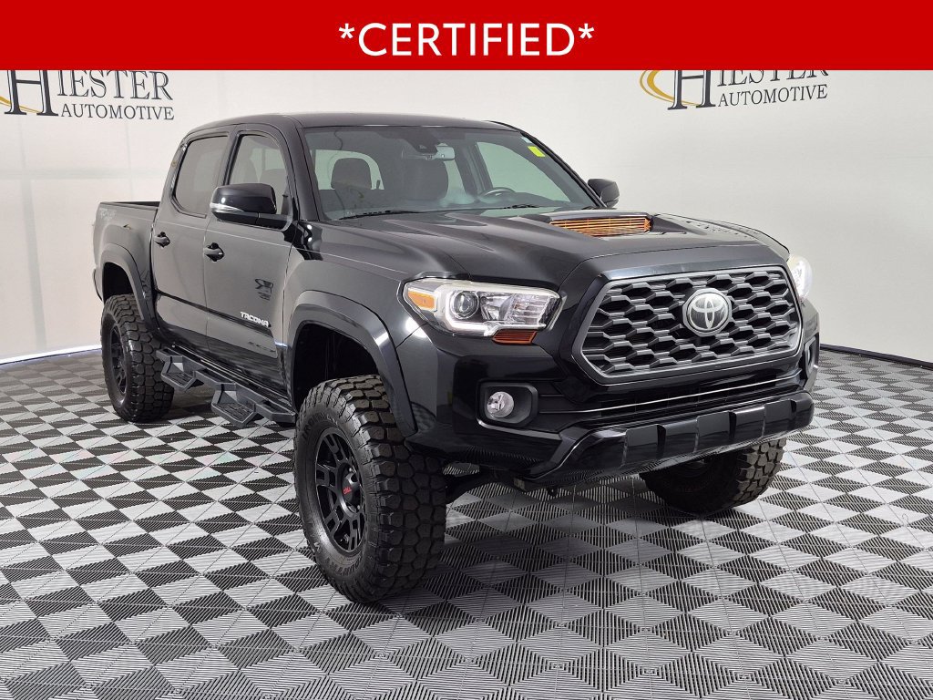 Used 2020 Toyota Tacoma TRD Sport AWD/4WD image 2