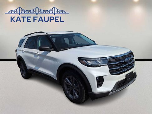 New 2026 Ford Explorer Active w/ Active Comfort Package AWD/4WD image 1