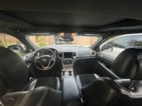 Used 2015 Jeep Grand Cherokee Altitude AWD/4WD image 3