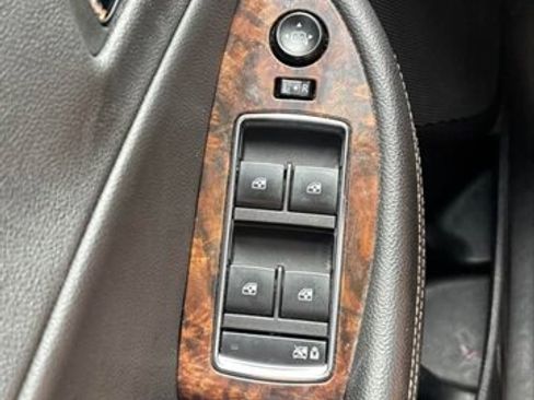Used 2015 Chevrolet Impala LT w/ Power and Light Package FWD image 15