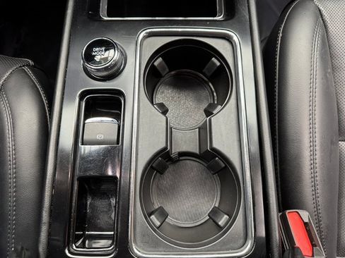 Used 2022 Lincoln Corsair AWD w/ Equipment Group 101A image 11