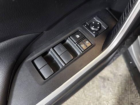 Used 2020 Toyota RAV4 LE image 20