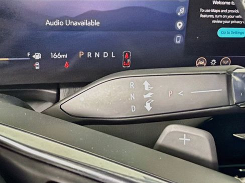Used 2025 Buick Enclave Preferred FWD image 24