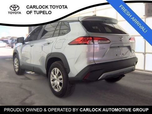 Used 2025 Toyota Corolla Cross L FWD image 6