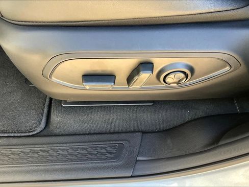 New 2025 Jeep Grand Cherokee Altitude AWD/4WD image 16