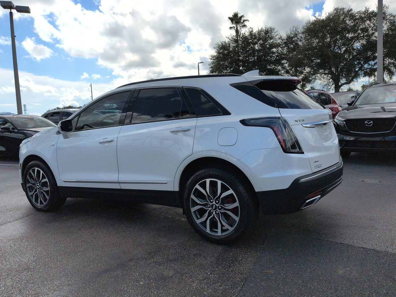 Used 2022 Cadillac XT5 Sportv w/ LPO, Floor Liner Package AWD/4WD image 6