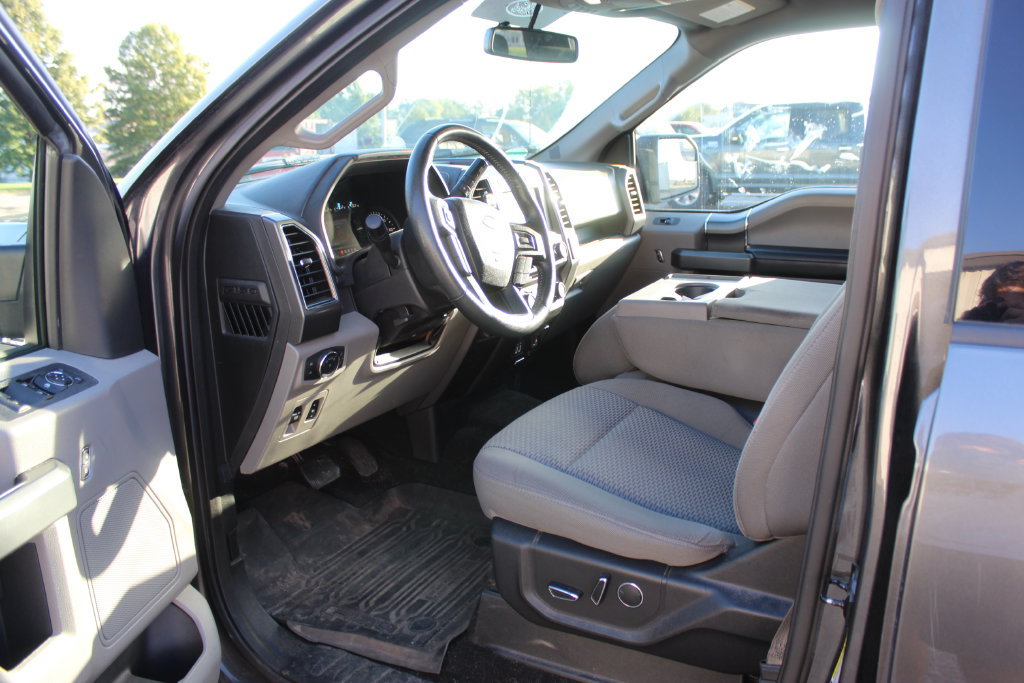 Used 2018 Ford F150 XLT w/ Equipment Group 302A Luxury AWD/4WD image 10