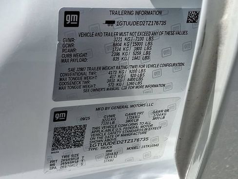 Used 2026 GMC Sierra 1500 SLT AWD/4WD image 27