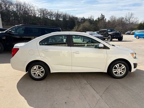 Used 2013 Chevrolet Sonic LT image 6