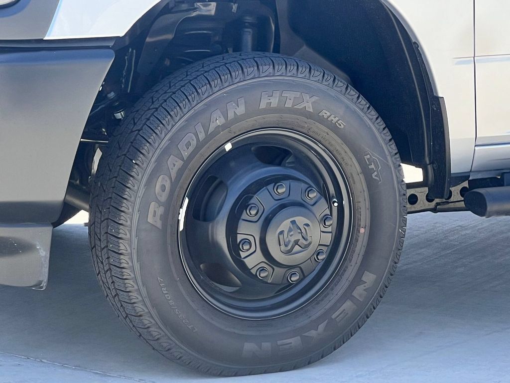 New 2026 RAM 3500 Tradesman AWD/4WD image 7