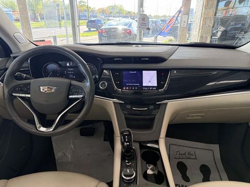 Used 2023 Cadillac XT6 Premium Luxury AWD/4WD image 47
