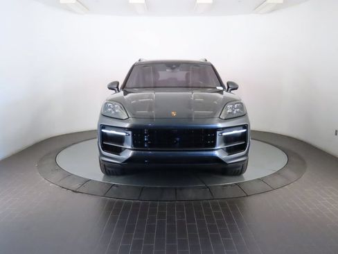 Certified 2026 Porsche Cayenne S AWD/4WD image 10