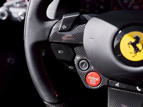 Used 2022 Ferrari F8 Tributo image 58