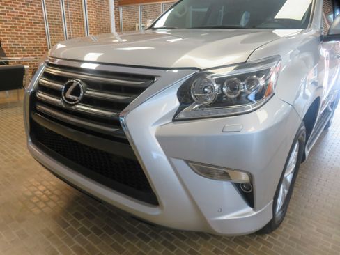 Used 2018 Lexus GX 460 Premium w/ Premium Package AWD/4WD image 63