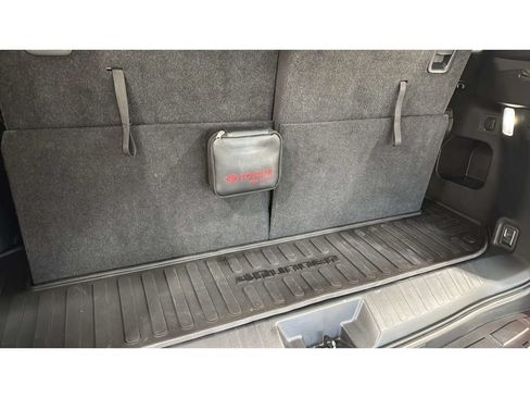 Used 2025 Toyota 4Runner SR5 AWD/4WD image 8