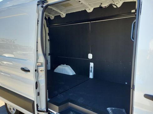New 2026 Ford Transit 250 148 High Roof image 8