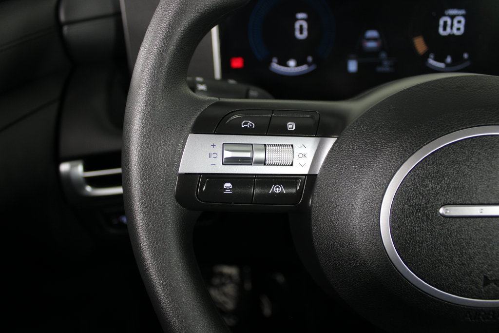 Used 2026 Hyundai Tucson SE FWD image 24