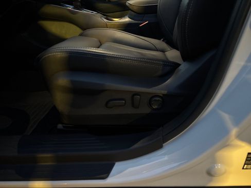 Certified 2025 Subaru Outback Limited w/ Popular Package #2 image 14