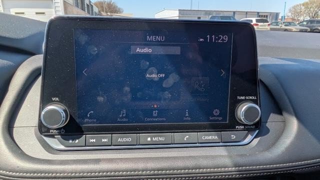 Used 2025 Nissan Rogue SV AWD/4WD image 10