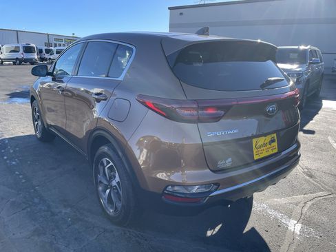 Used 2020 Kia Sportage LX image 6
