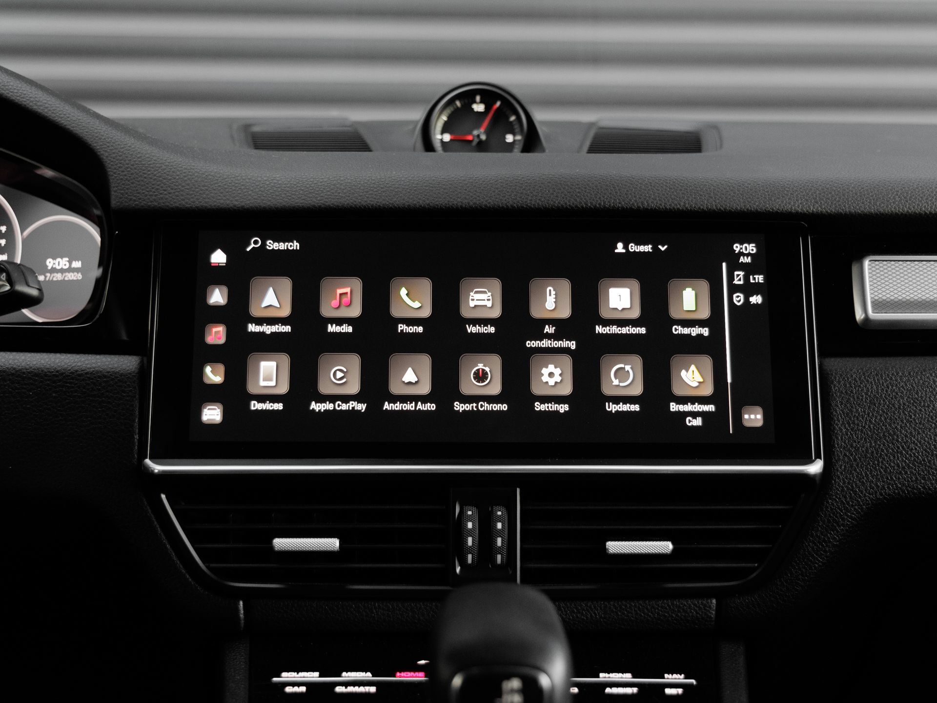 Certified 2023 Porsche Cayenne Platinum Edition AWD/4WD image 23