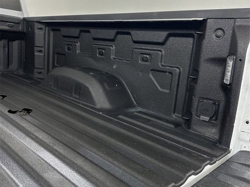 Used 2023 Chevrolet Silverado 3500 High Country image 38