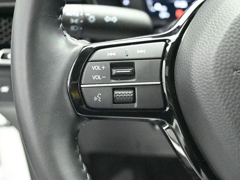 Used 2026 Honda CR-V EX-L image 12