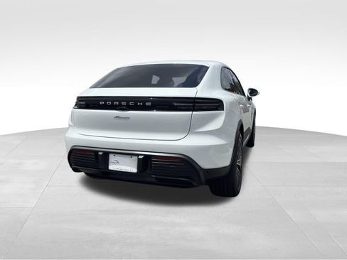 Used 2025 Porsche Macan Electric w/ Premium Package RWD image 5