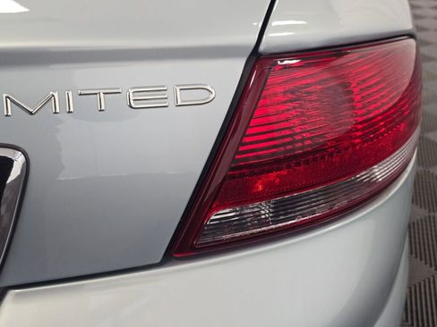 Used 2003 Chrysler Sebring Limited image 35