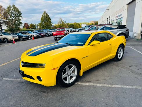 Used 2011 Chevrolet Camaro LT image 9