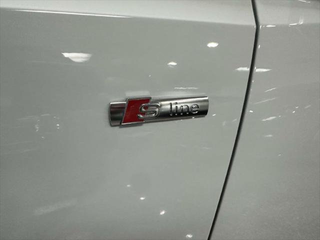 Used 2023 Audi A4 2.0T Premium Plus w/ Premium Plus Package AWD/4WD image 9